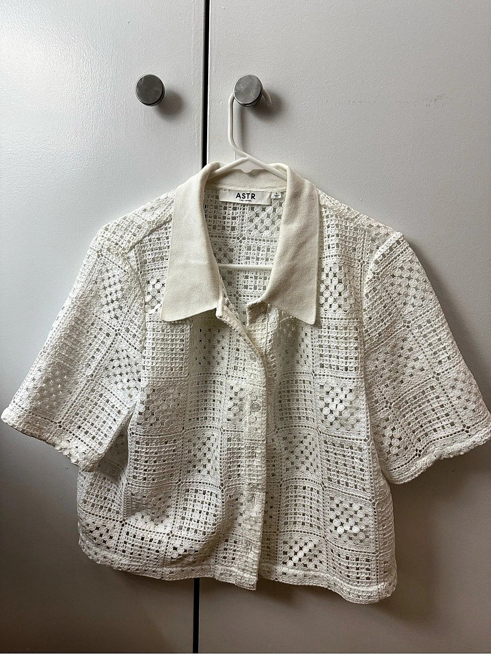 ASTR White Textured Short Sleeve Shirt